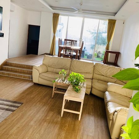 Green Bloom Dehiwala-Mount Lavinia Exterior foto